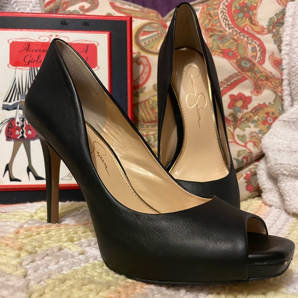 Jessica Simpson black open toed pumps 8M/38